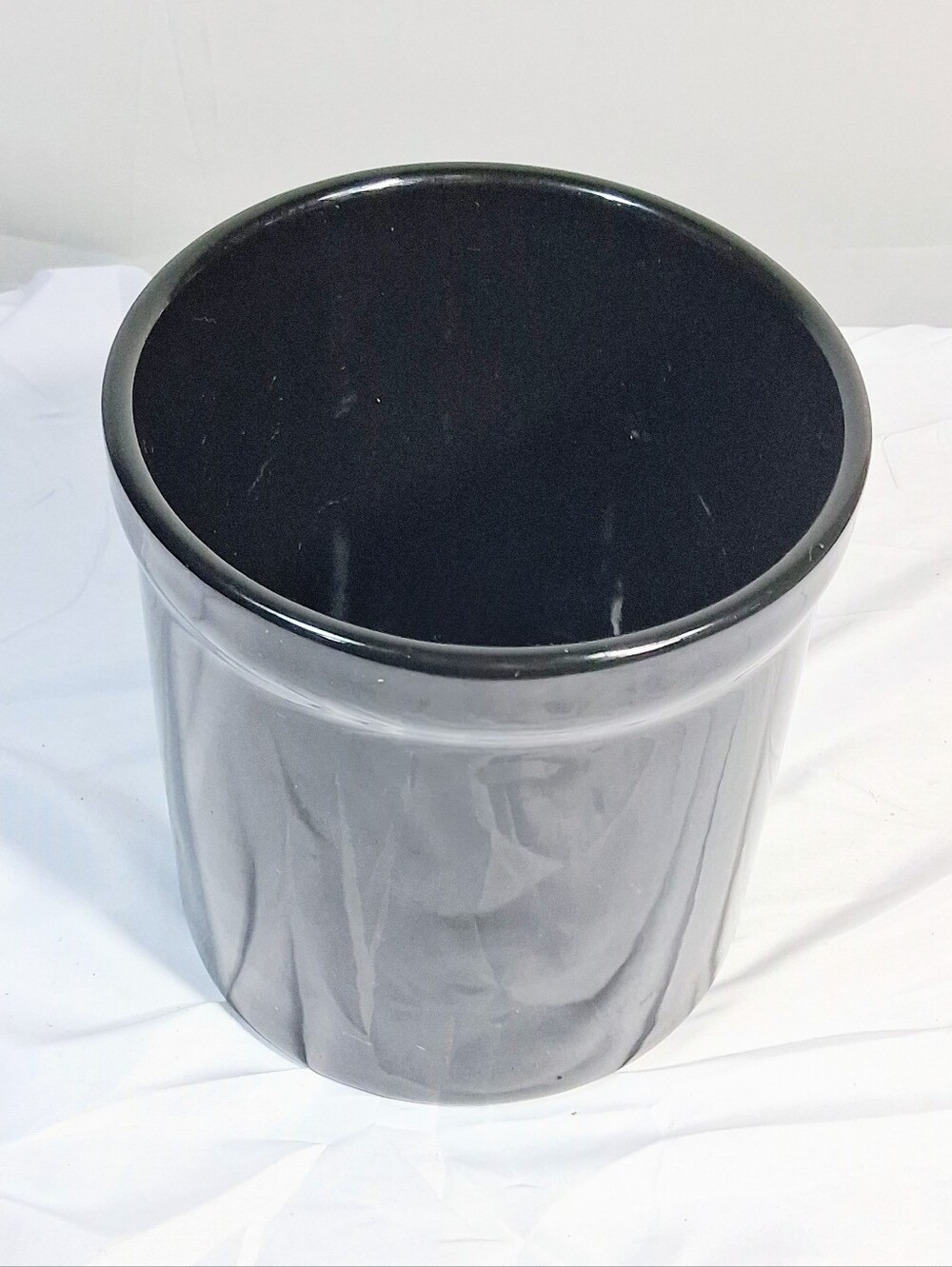 Invitations 7" X 6 " Black Ceramic Country Crock/Utensil Holder